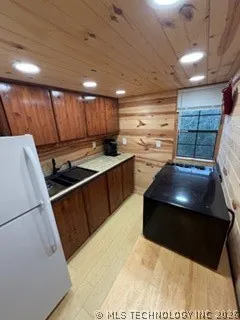 383 Hickory Canadian, OK 74425