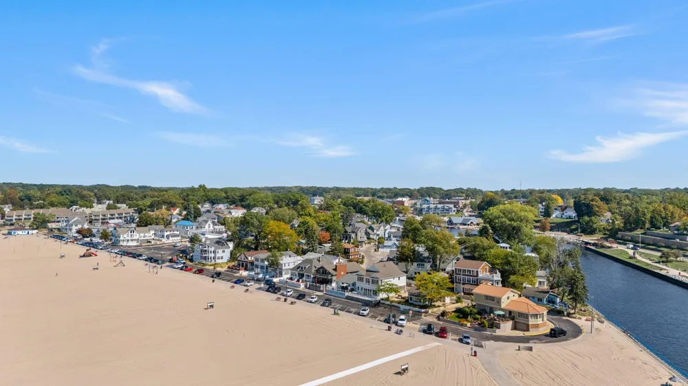 53 Shore Drive South Haven City, MI 49090