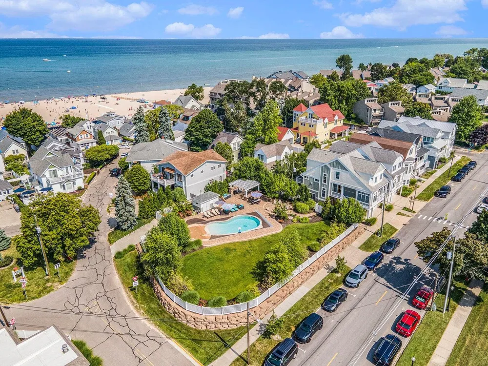 53 Shore Drive South Haven City, MI 49090