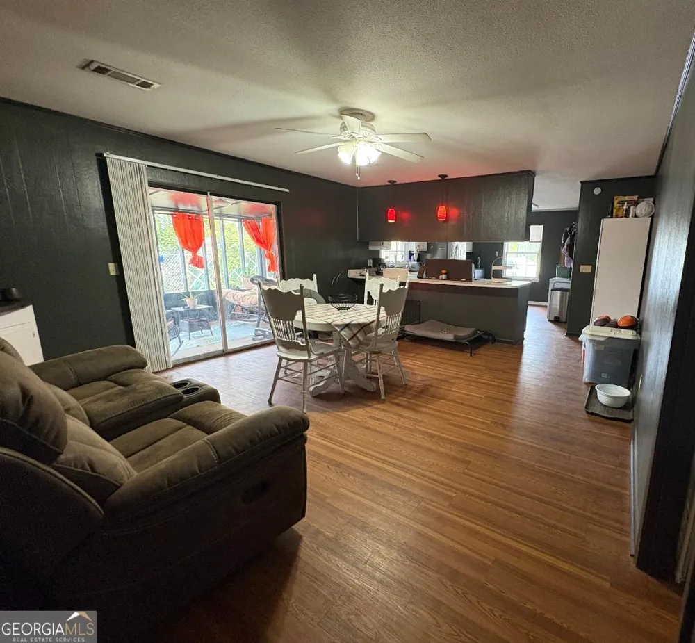 2103 Aimwell RD Vidalia, GA 30474
