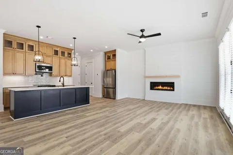 53 Peony ST