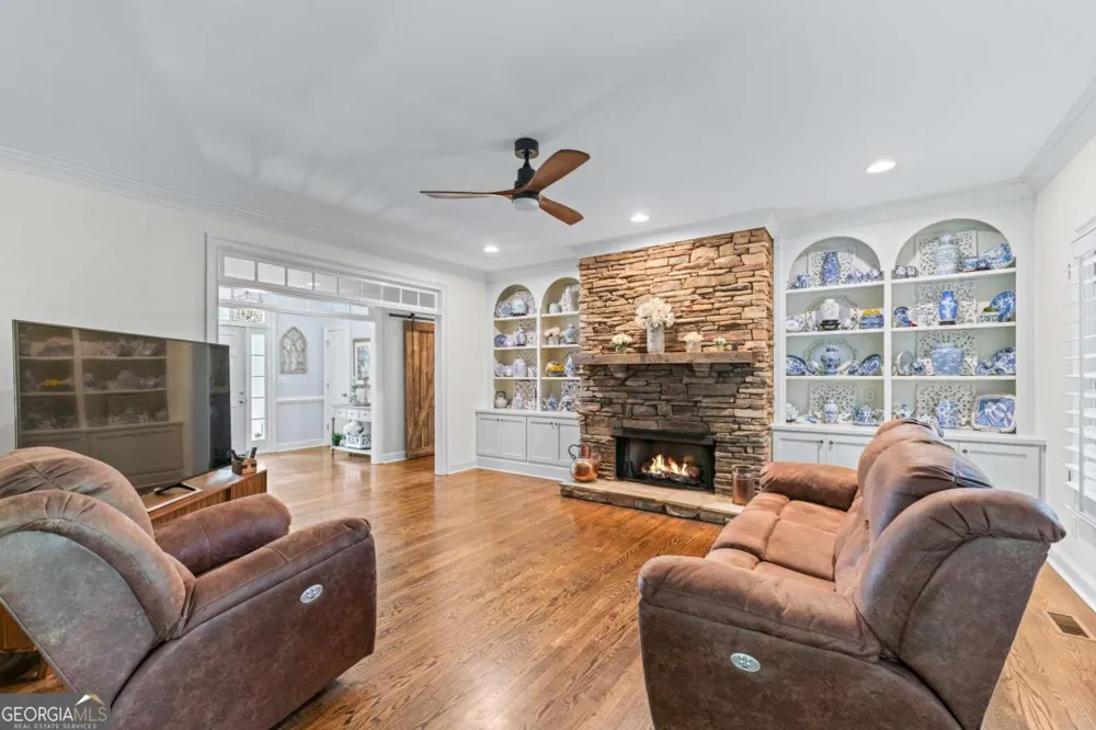 65 Maude White RD Kingston, GA 30145