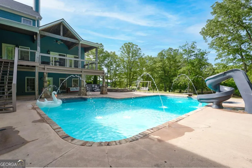 65 Maude White RD Kingston, GA 30145