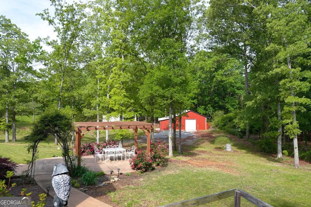 65 Maude White RD Kingston, GA 30145