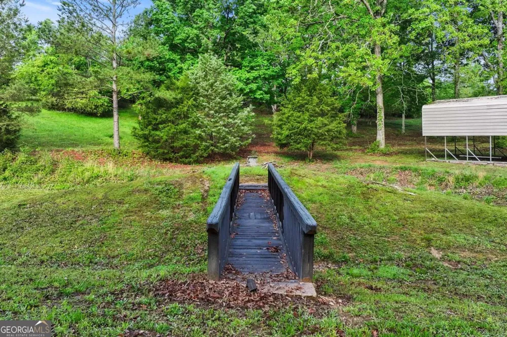 65 Maude White RD Kingston, GA 30145