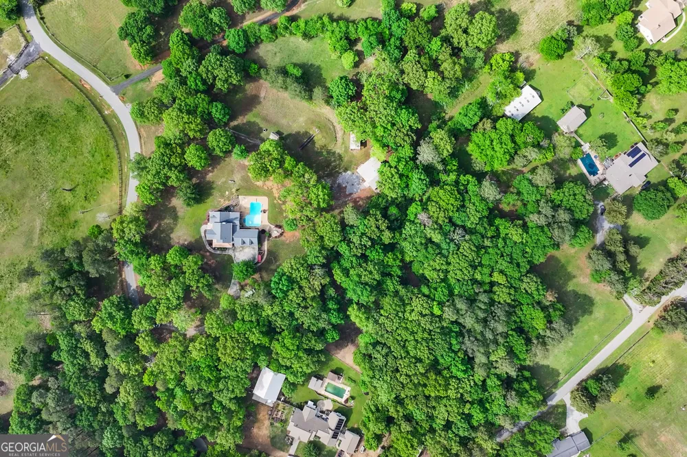 65 Maude White RD Kingston, GA 30145