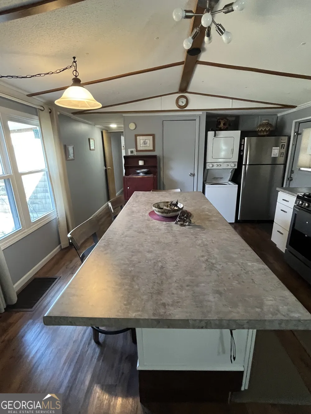 32 Nelson LN Hiawassee, GA 30546