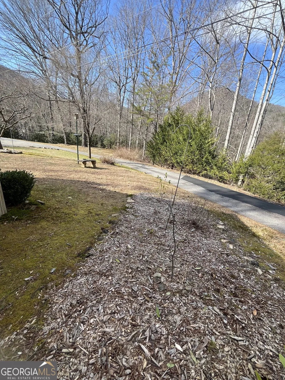 32 Nelson LN Hiawassee, GA 30546