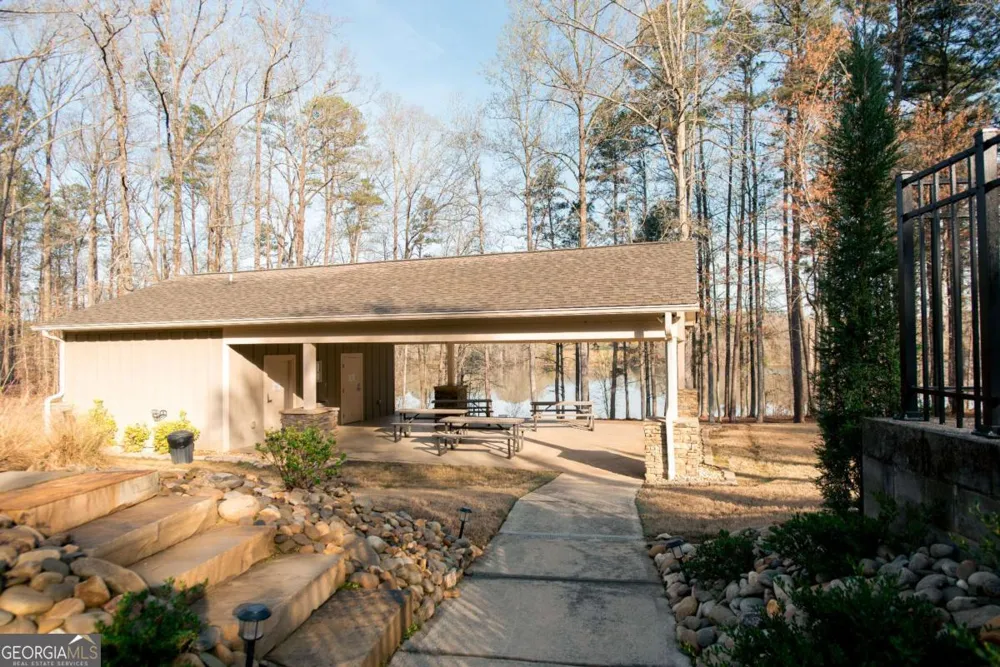 564 Bear Creek LN Bogart, GA 30622