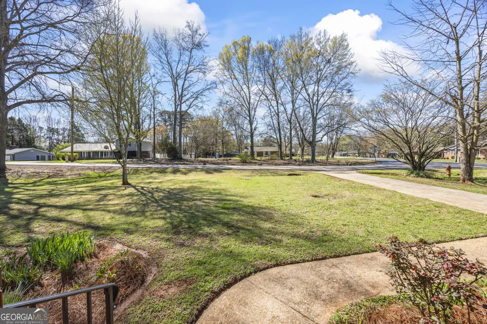 131 Roosevelt BLVD Commerce, GA 30529