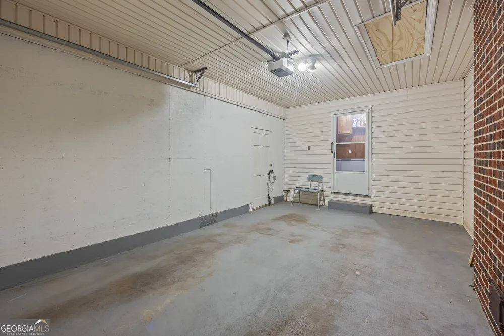 131 Roosevelt BLVD Commerce, GA 30529