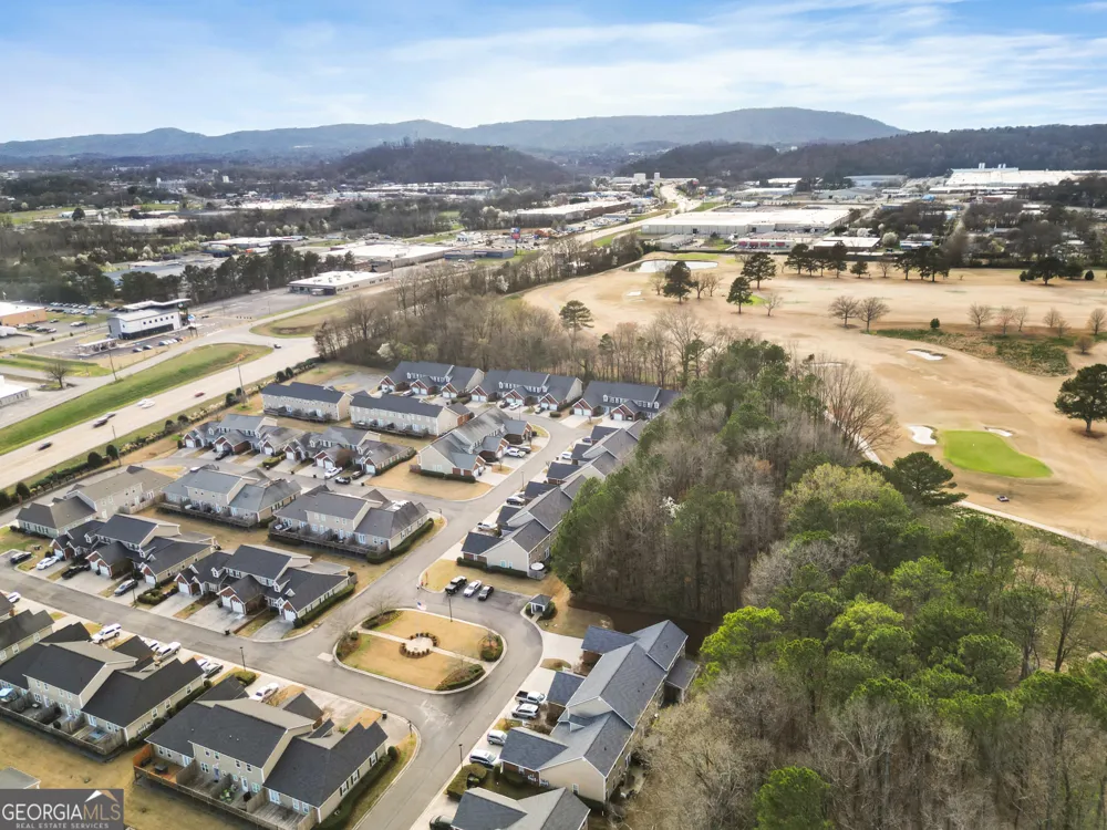 904 Sandy Dunes Dalton, GA 30721