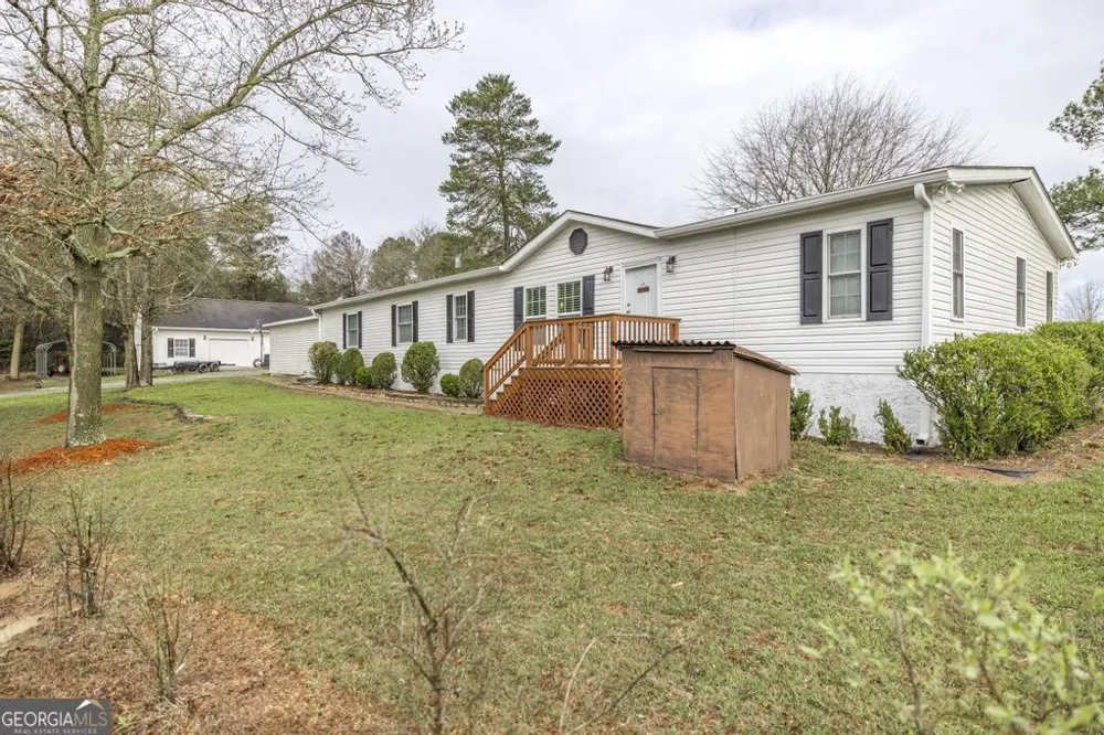 319 Pope RD Roberta, GA 31078