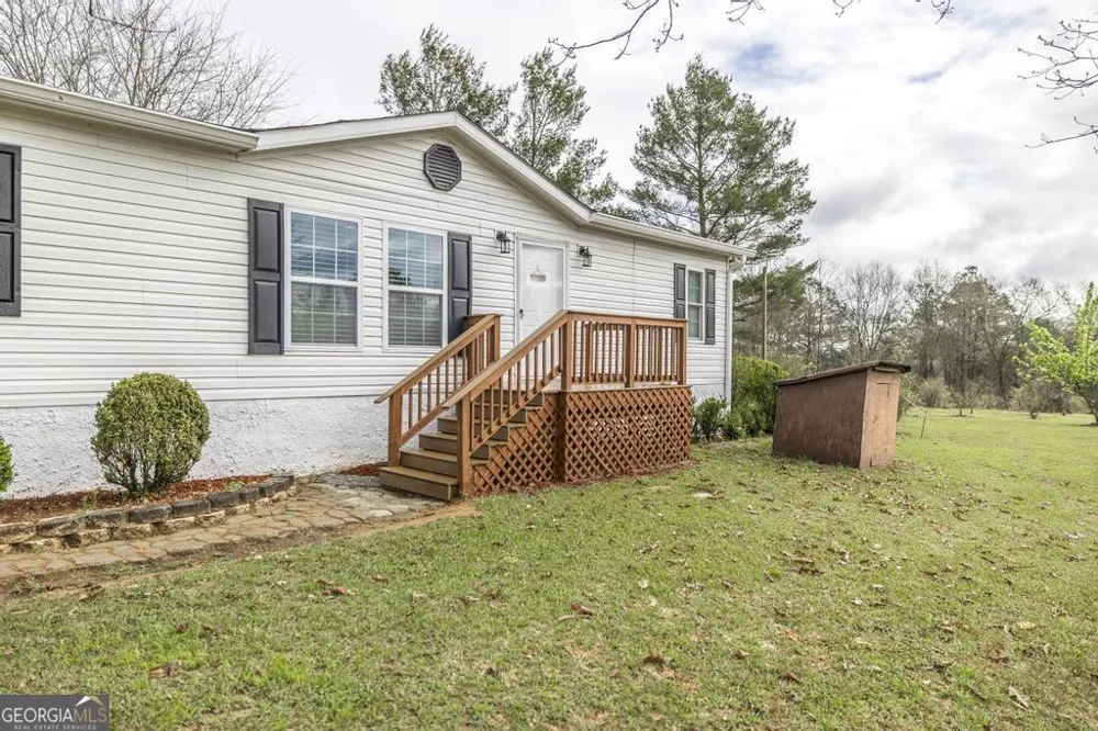 319 Pope RD Roberta, GA 31078