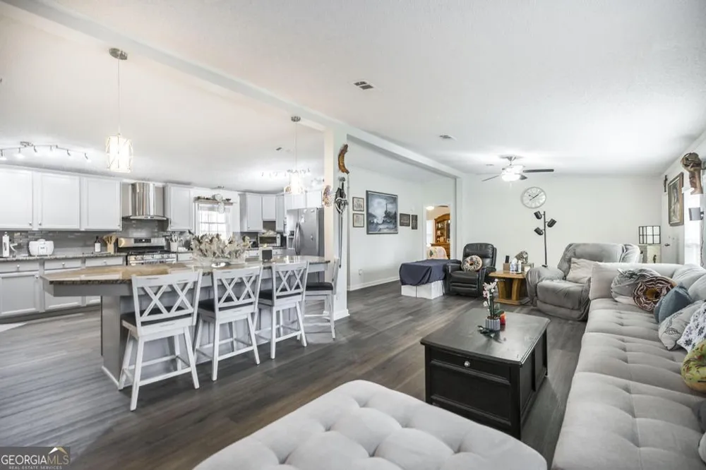 319 Pope RD Roberta, GA 31078