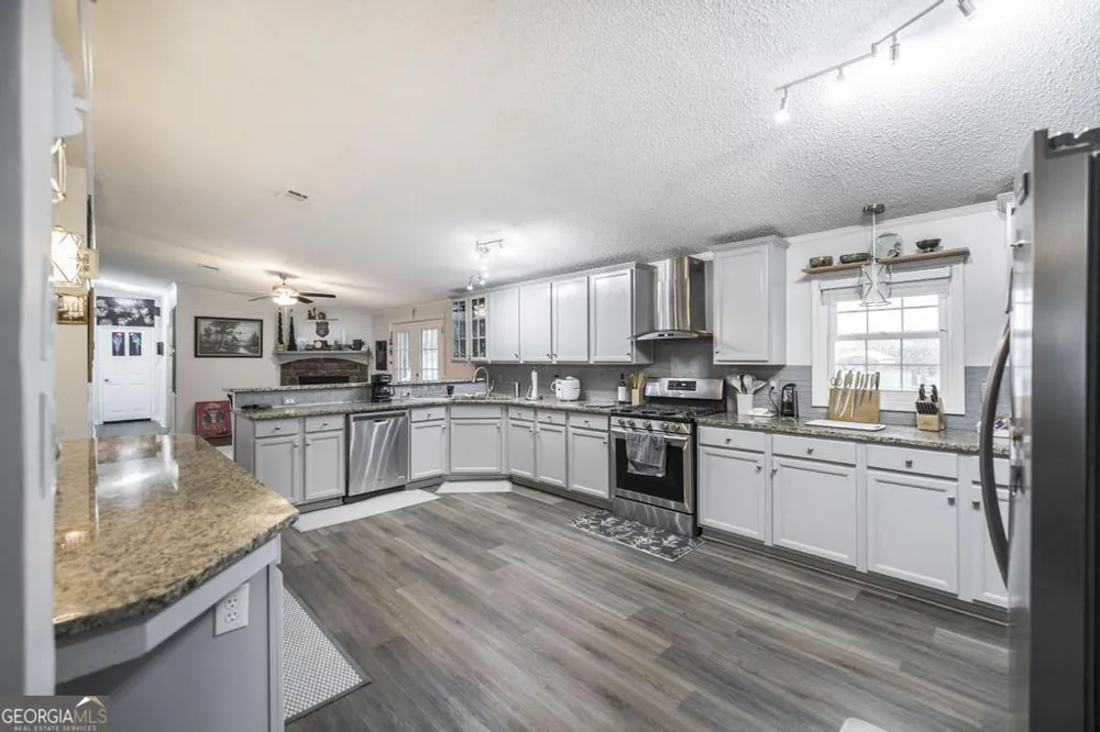 319 Pope RD Roberta, GA 31078