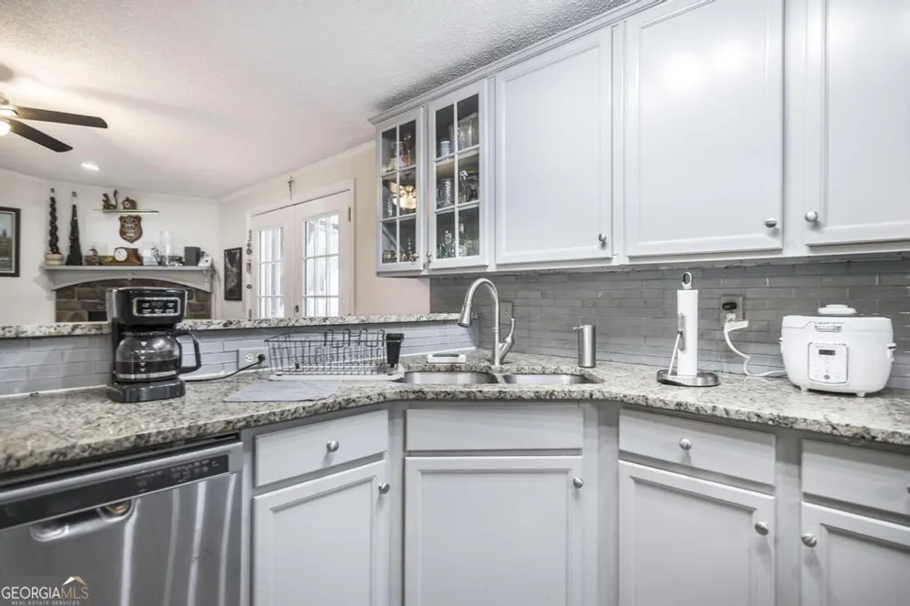 319 Pope RD Roberta, GA 31078
