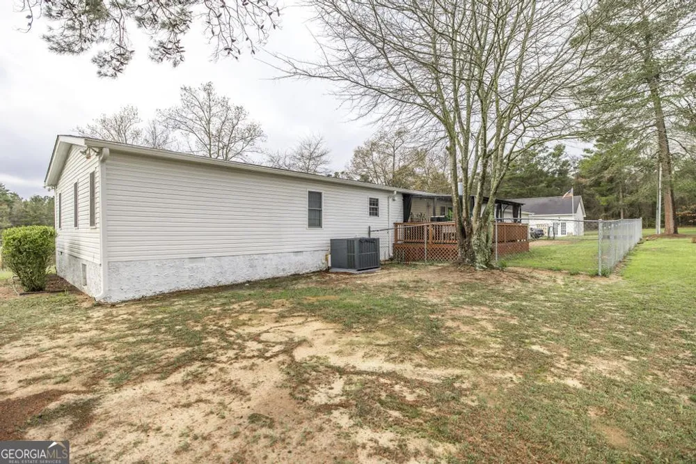 319 Pope RD Roberta, GA 31078