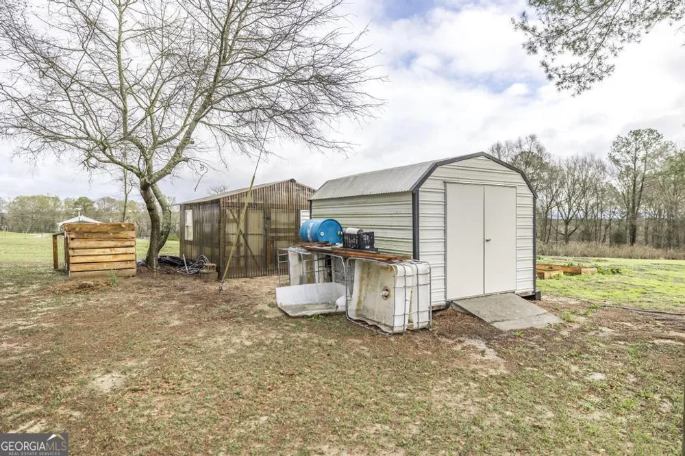 319 Pope RD Roberta, GA 31078