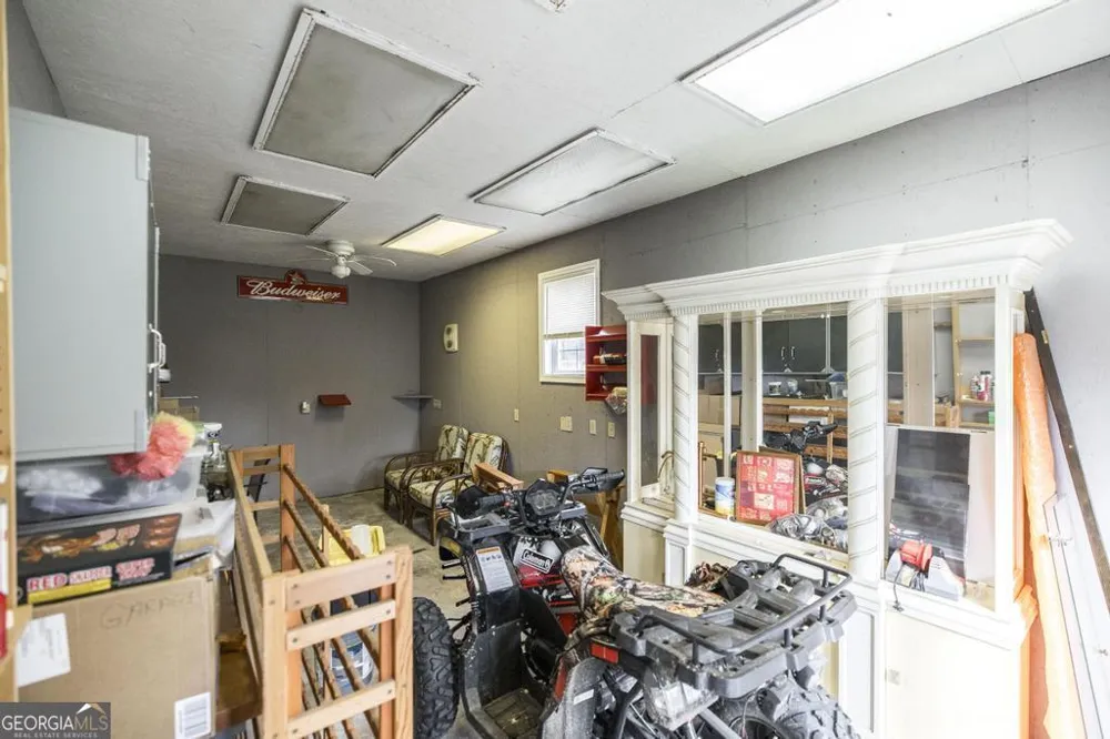 319 Pope RD Roberta, GA 31078