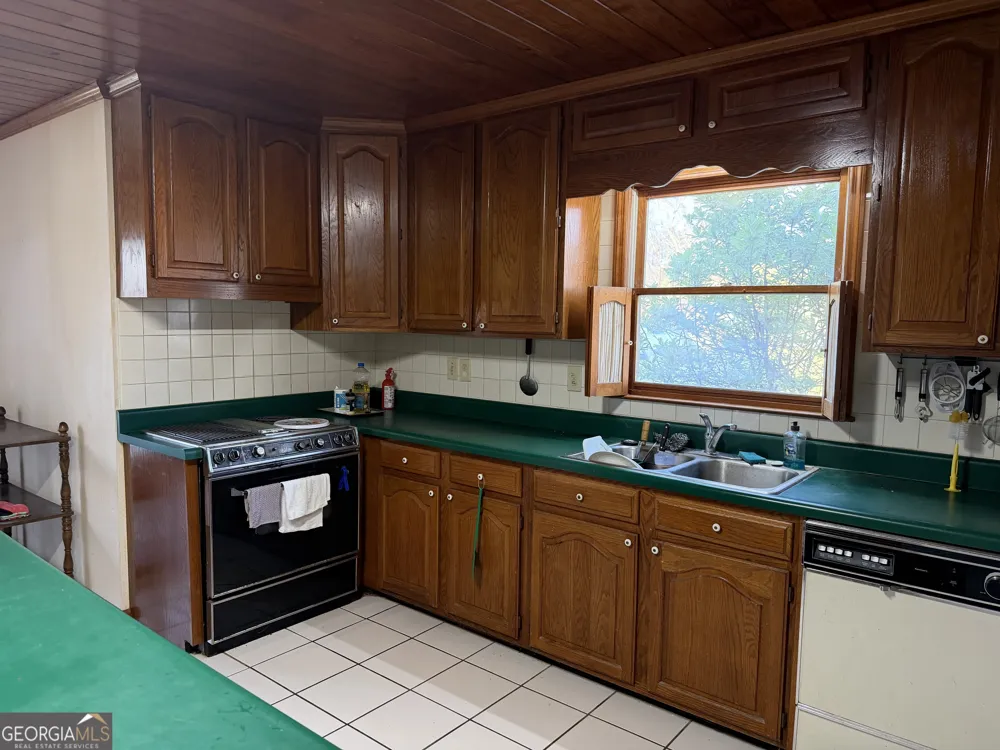 206 Ridge Circle Dublin, GA 31021