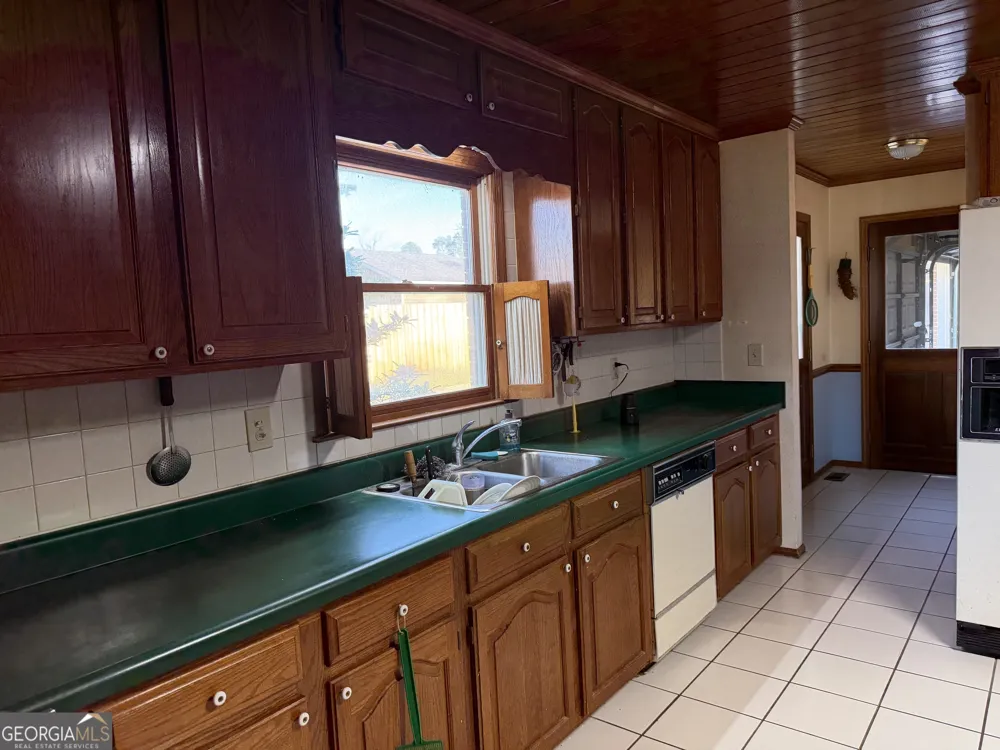 206 Ridge Circle Dublin, GA 31021