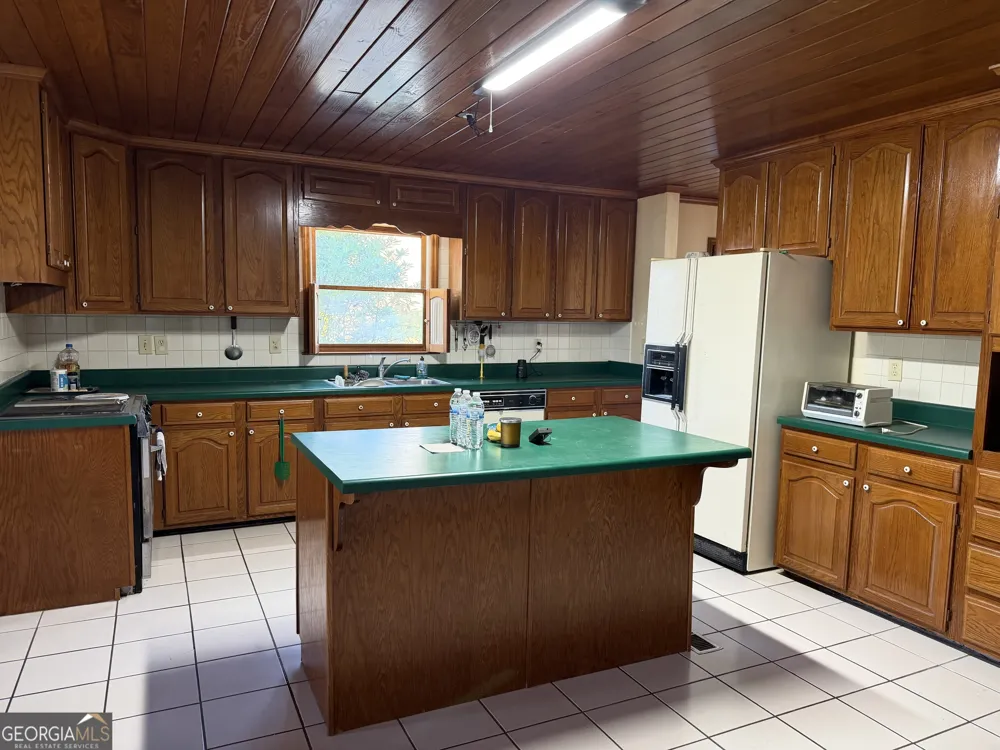 206 Ridge Circle Dublin, GA 31021
