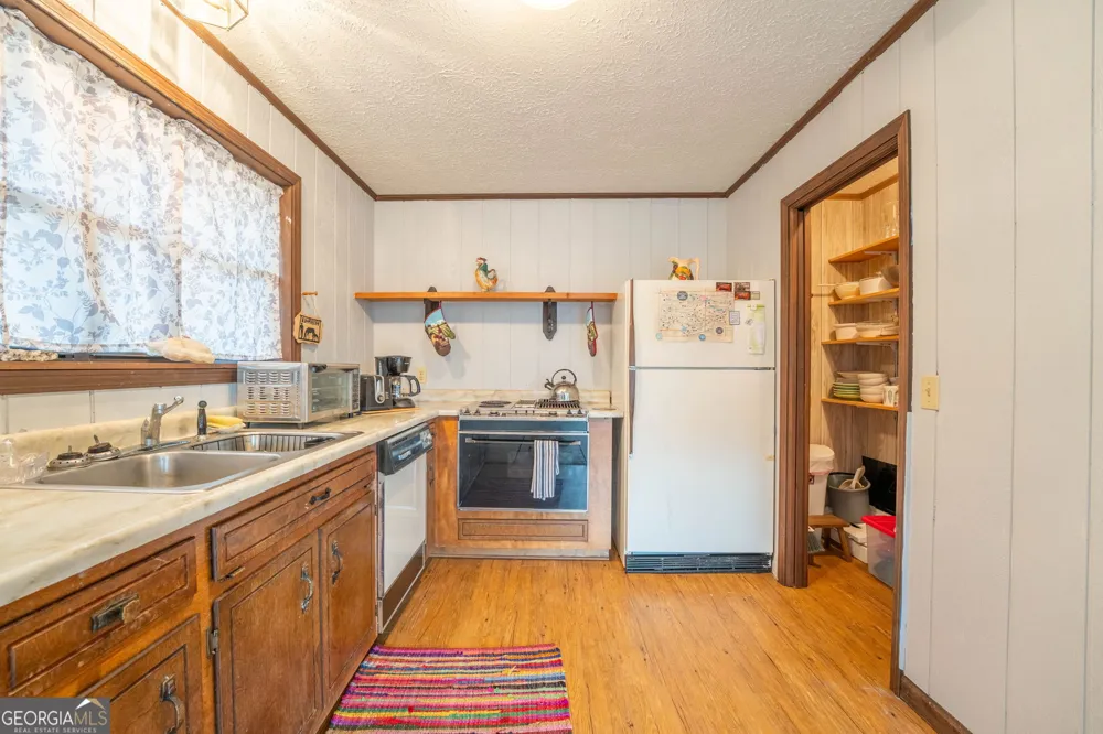 375 Western WAY Rabun Gap, GA 30568