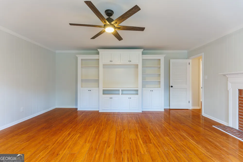 2307 Riverhill DR Valdosta, GA 31602