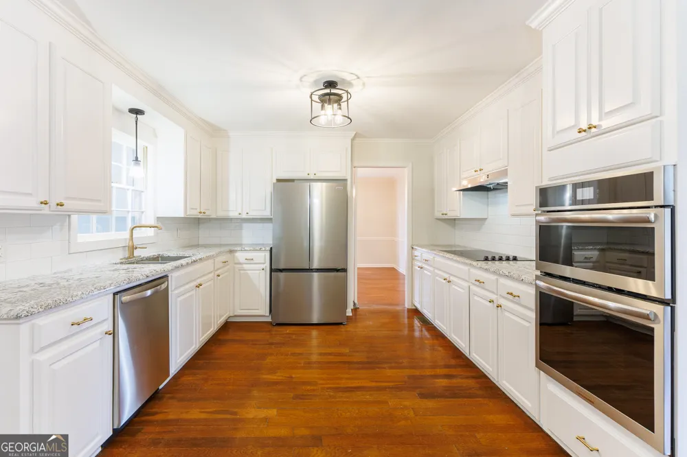 2307 Riverhill DR Valdosta, GA 31602