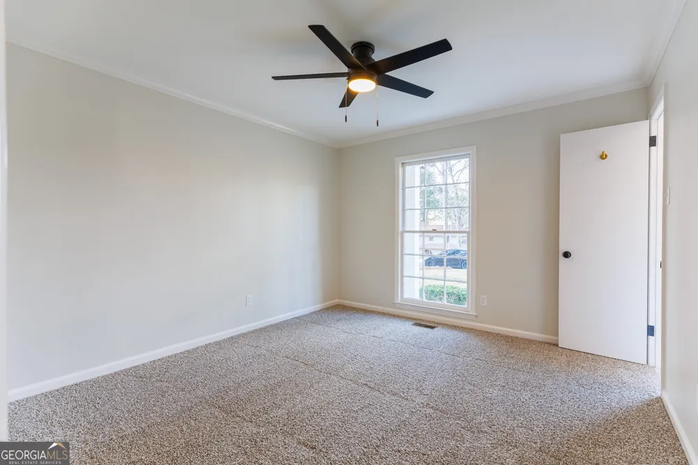 2307 Riverhill DR Valdosta, GA 31602