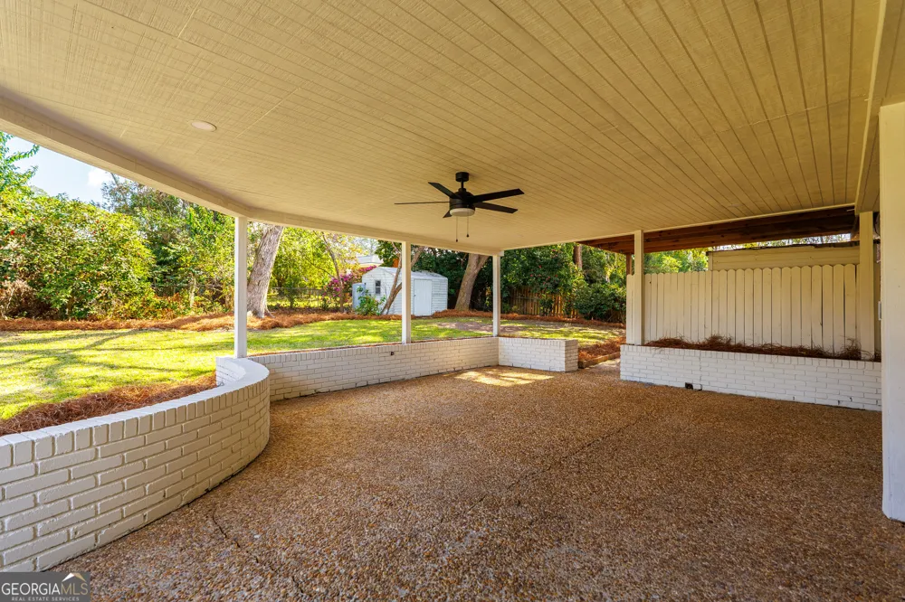 2307 Riverhill DR Valdosta, GA 31602