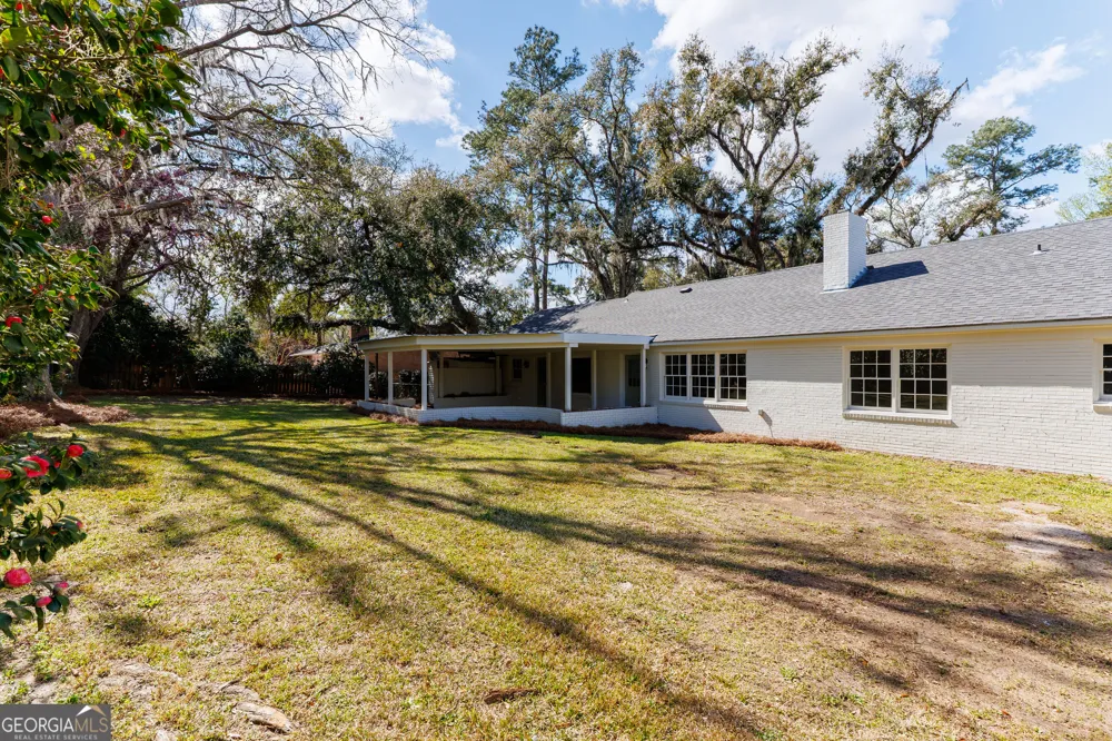 2307 Riverhill DR Valdosta, GA 31602