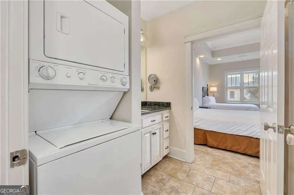 1015 Beachview DR St. Simons, GA 31522
