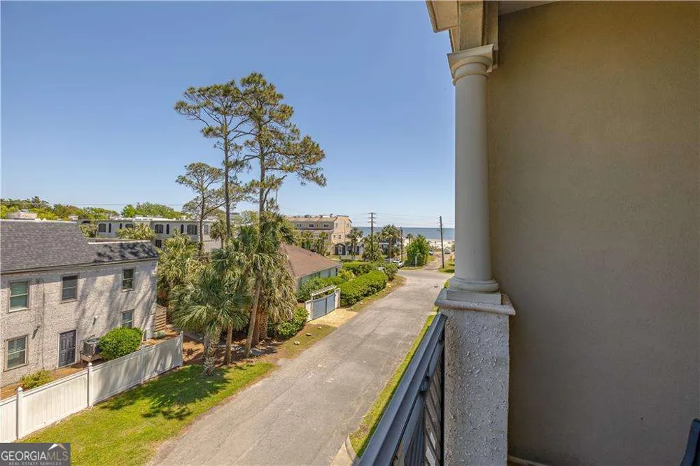 1015 Beachview DR St. Simons, GA 31522