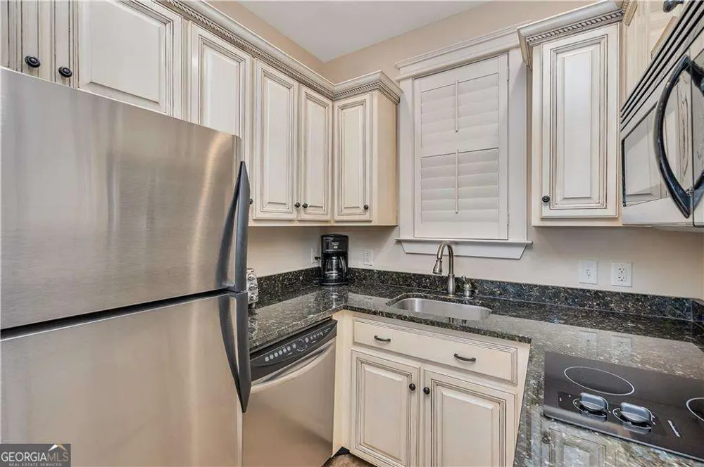 1015 Beachview DR St. Simons, GA 31522