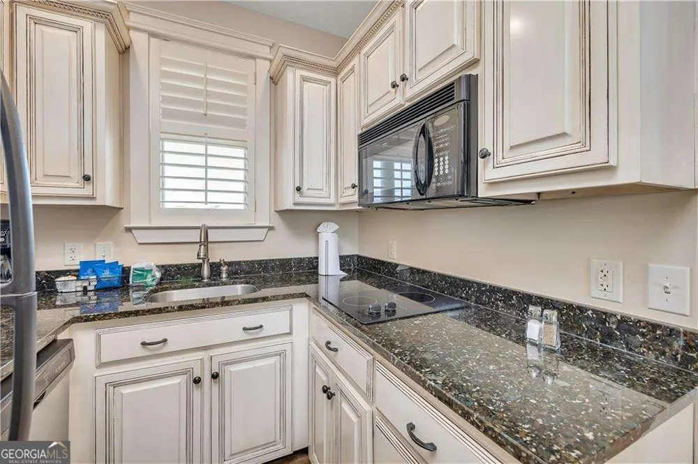 1015 Beachview DR St. Simons, GA 31522