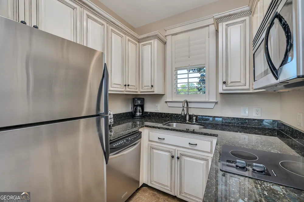 1015 Beachview DR St. Simons, GA 31522