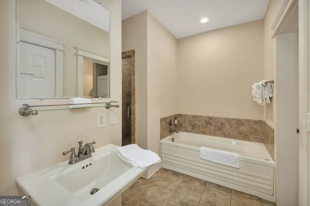 1015 Beachview DR St. Simons, GA 31522
