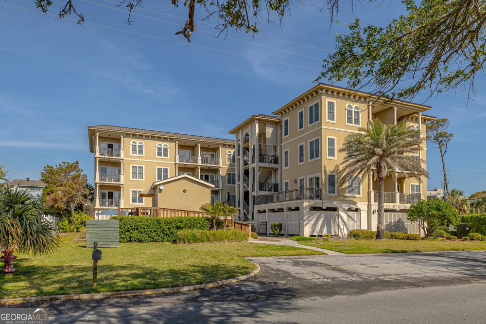 1015 Beachview DR St. Simons, GA 31522