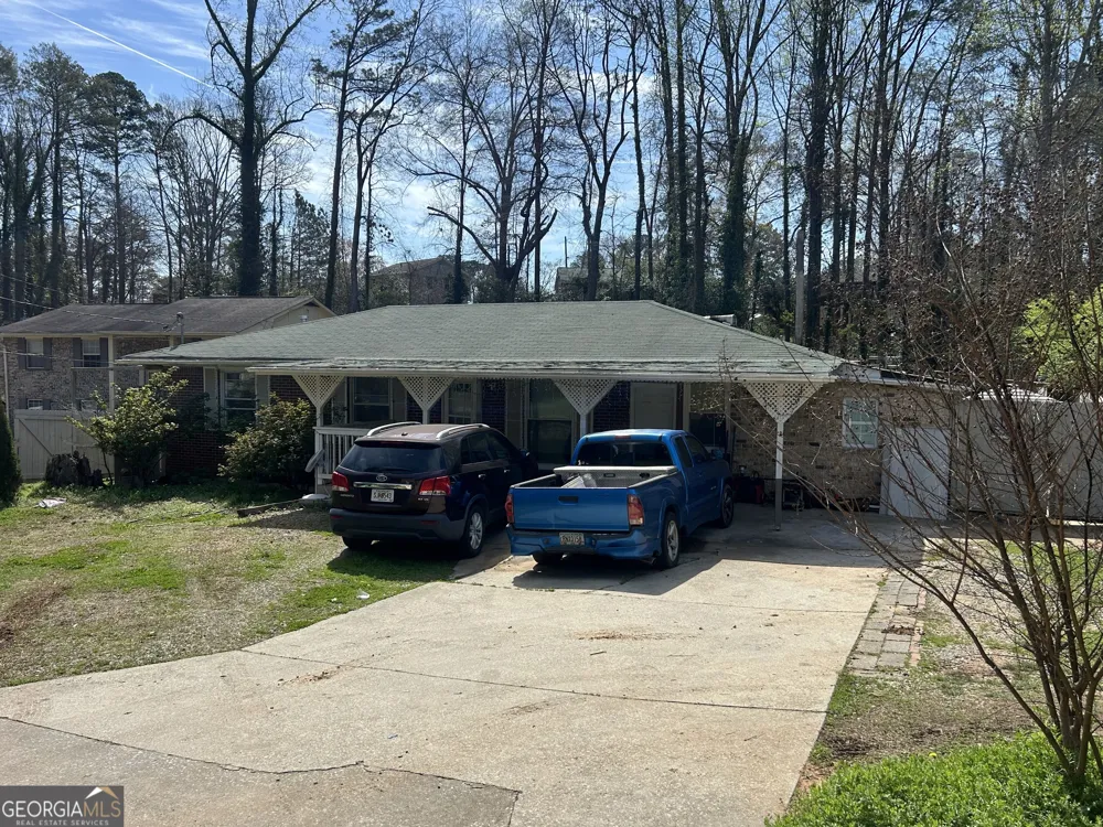 935 Slash Pine RD Forest Park, GA 30297