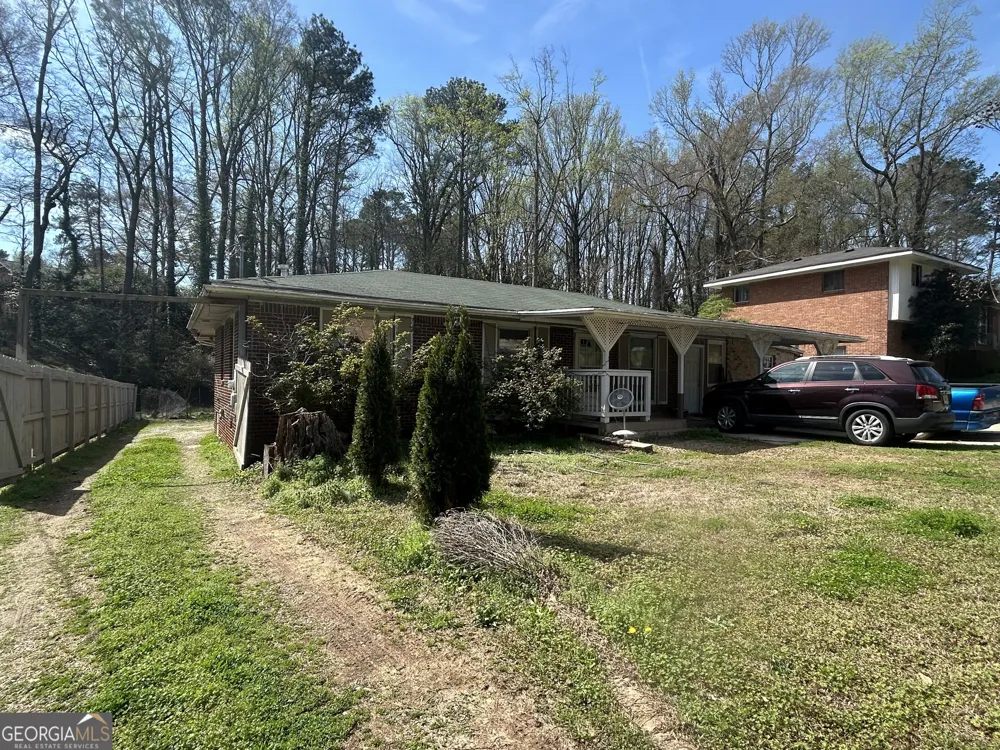 935 Slash Pine RD Forest Park, GA 30297