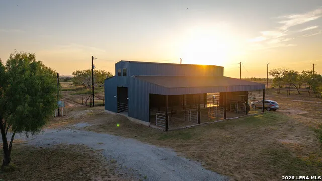 5002 fm 476 Poteet, TX 78065