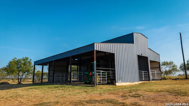 5002 fm 476 Poteet, TX 78065
