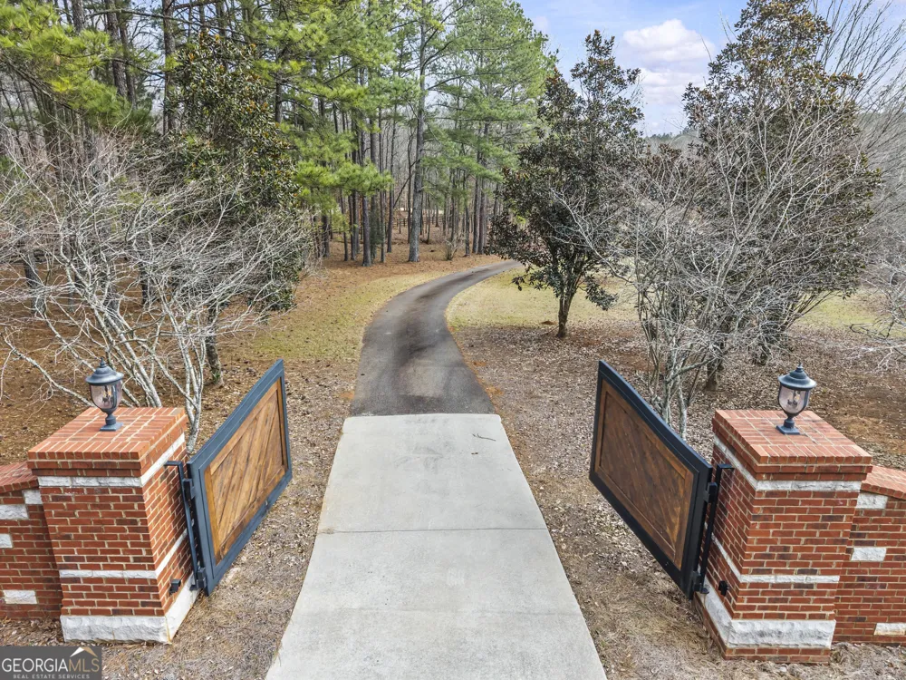 1171 River RUN Bishop, GA 30621