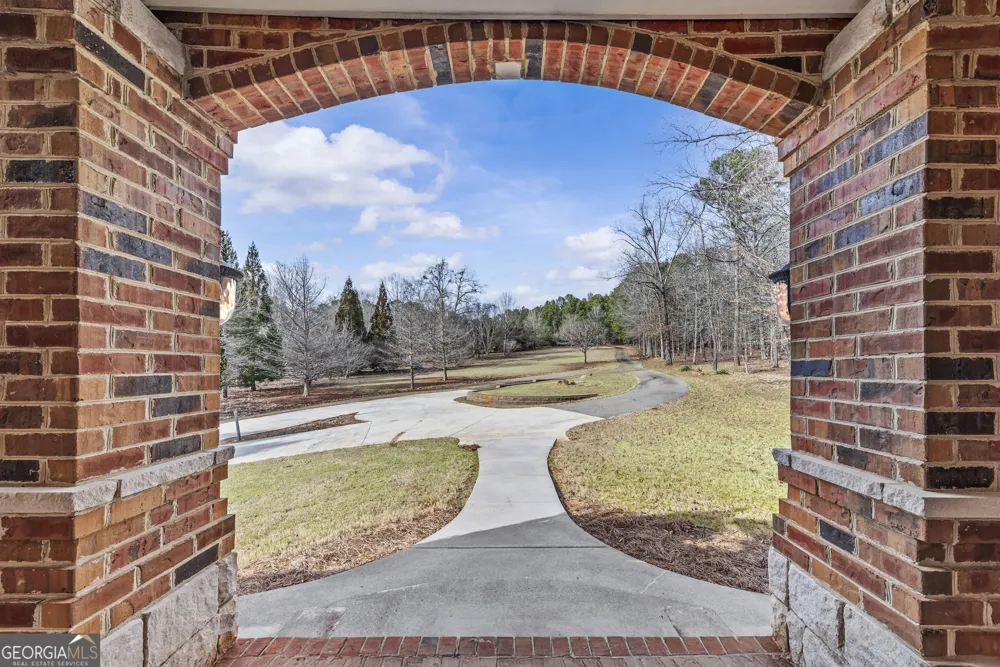 1171 River RUN Bishop, GA 30621