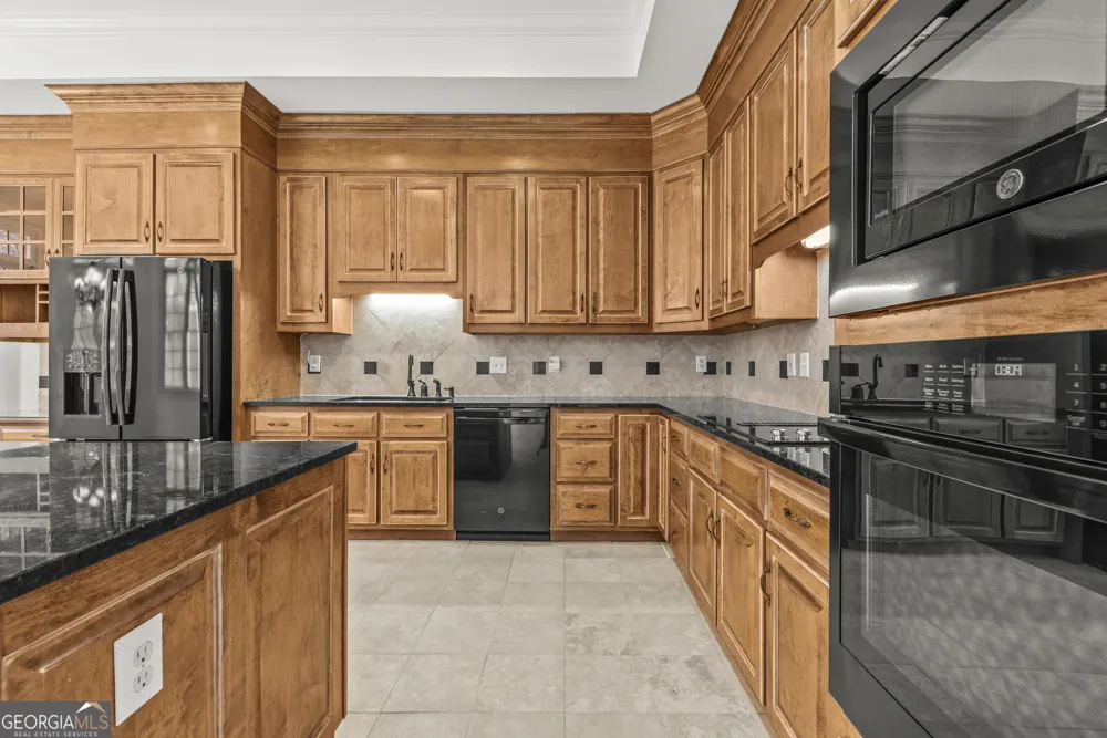 1171 River RUN Bishop, GA 30621