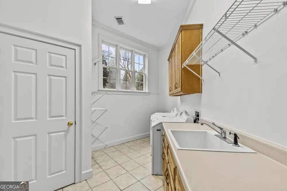 1171 River RUN Bishop, GA 30621