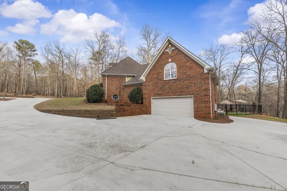 1171 River RUN Bishop, GA 30621