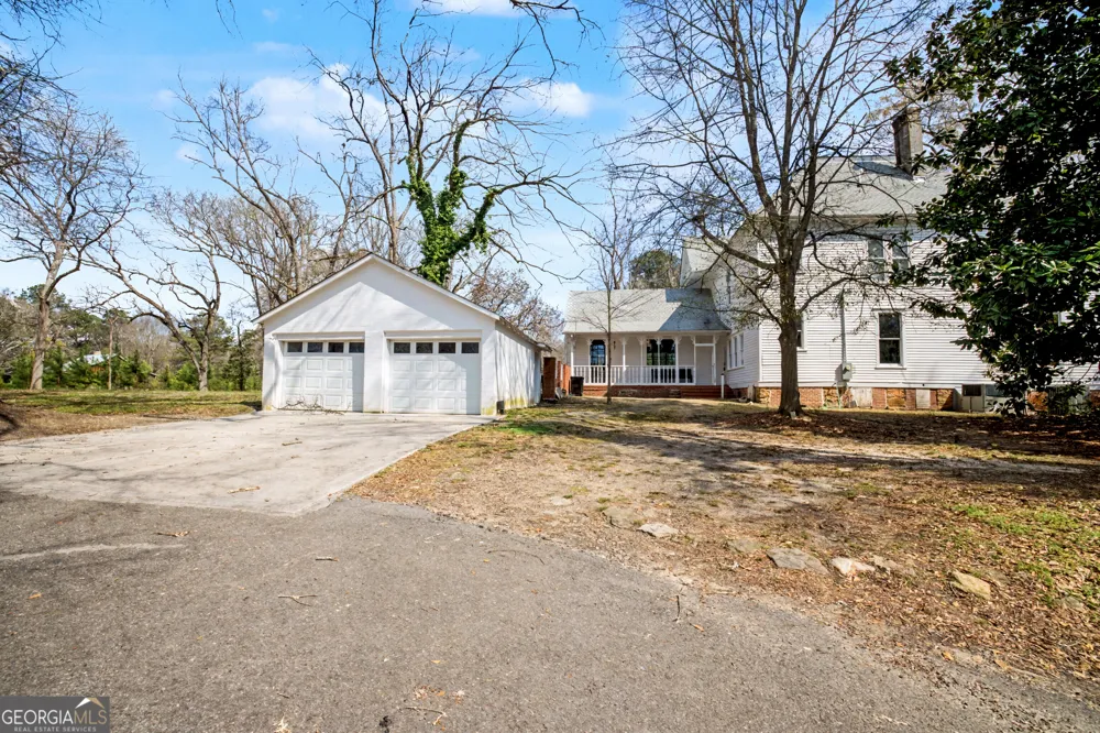 275 Rose AVE Barnesville, GA 30204